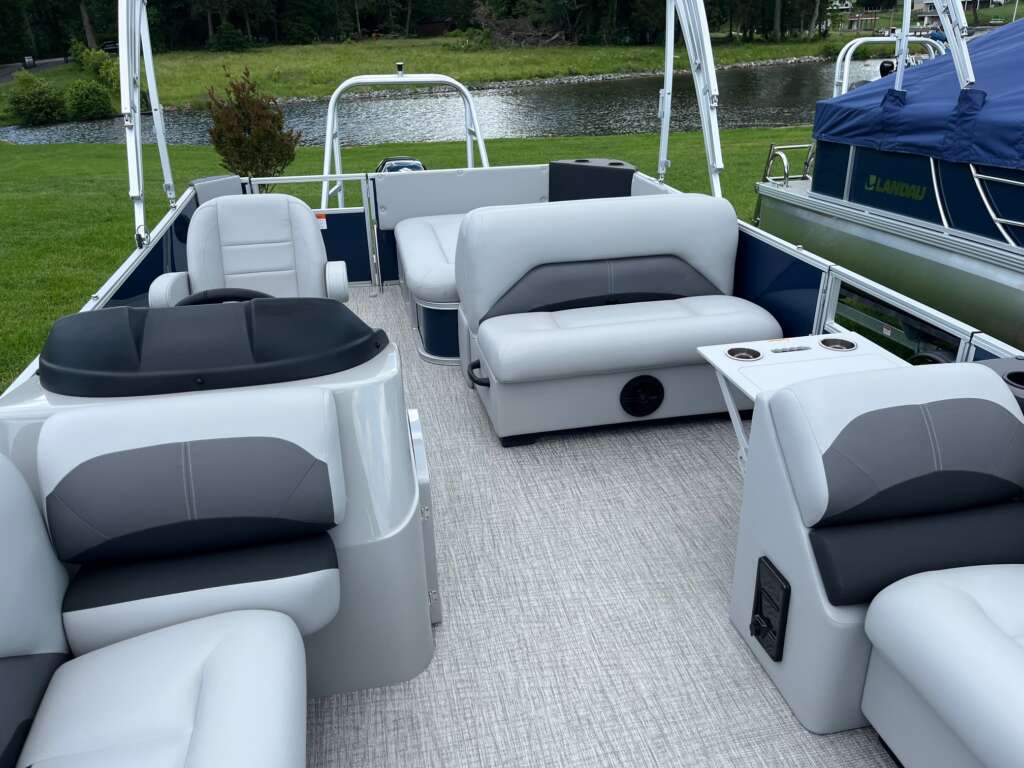 Lake Anna Pontoon Boat Rental 115HP, Seats up to 11, Blue (#24) BRAND NEW! - Image 3